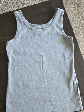 Duluth Trading Co Light Gray Ribbed Tank Top